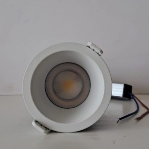 Spot light ip68,cri 90,Ra80,cut size 7.50 ,colour(3k,4k,6k),12w